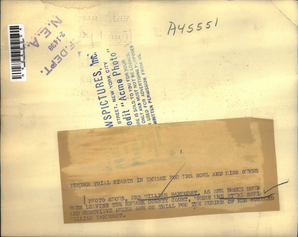 1938 Press Photo Mrs. William Barhorst as she broke down