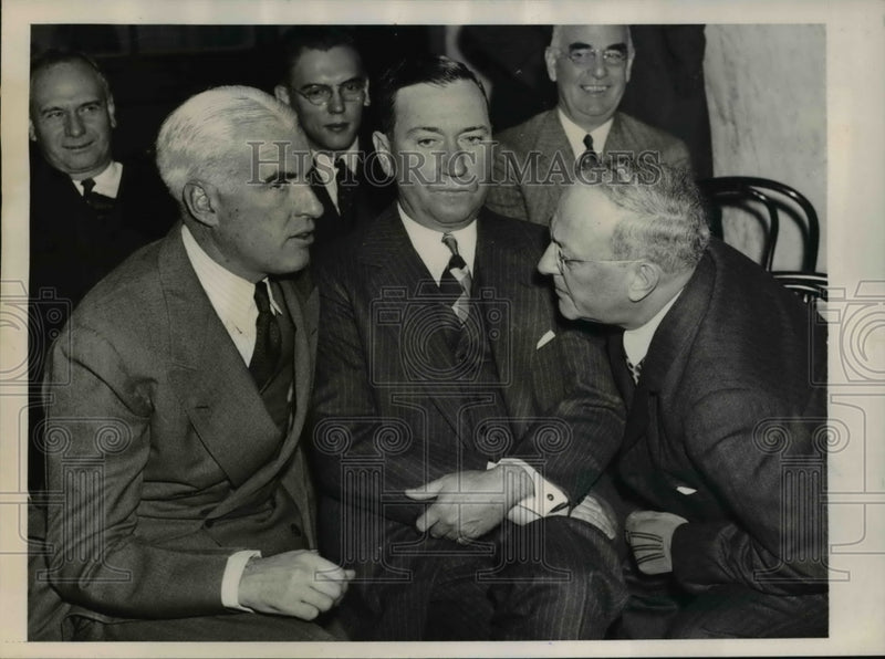 Load image into Gallery viewer, 1939 Press Photo E. R. Stettinius, Benjamin Fairless and William Beye
