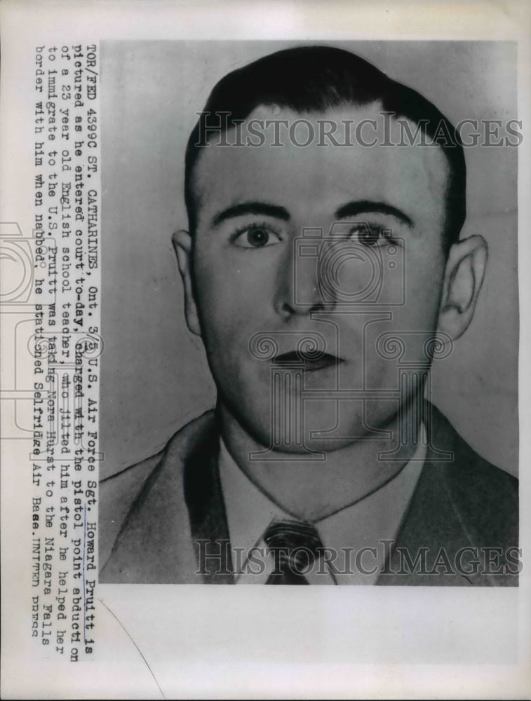 1956 Press Photo St Catharines Ont US Air Force Sgt Howard Pruitt is pictured as- Historic Images