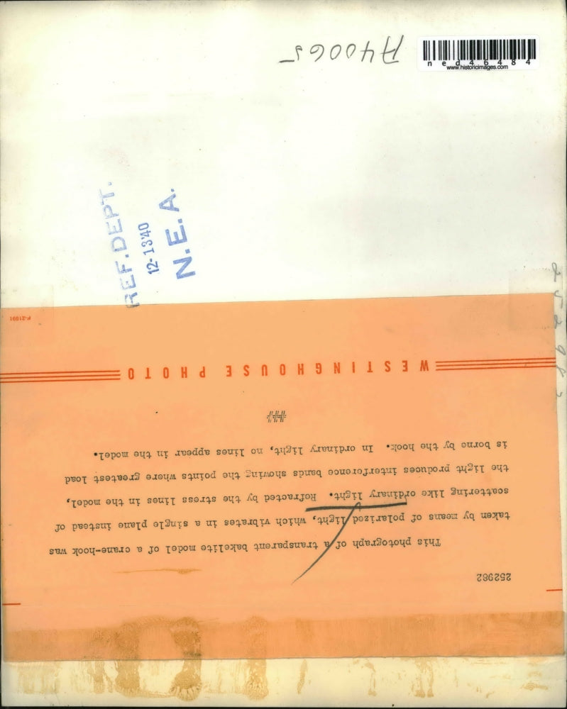 1940 Press Photo Transparent Bakelite Model of Crane-Hook by Polarized Light