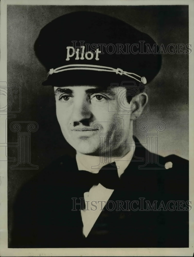 1931 Press Photo Frank Hoover Aviator Pilot
