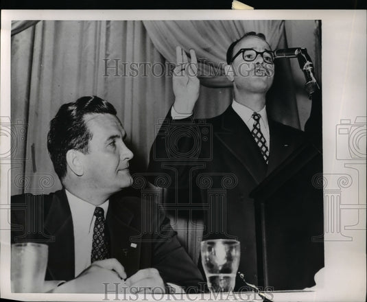 1952 Press Photo Rep Charles Potter speaking and Blair Moody