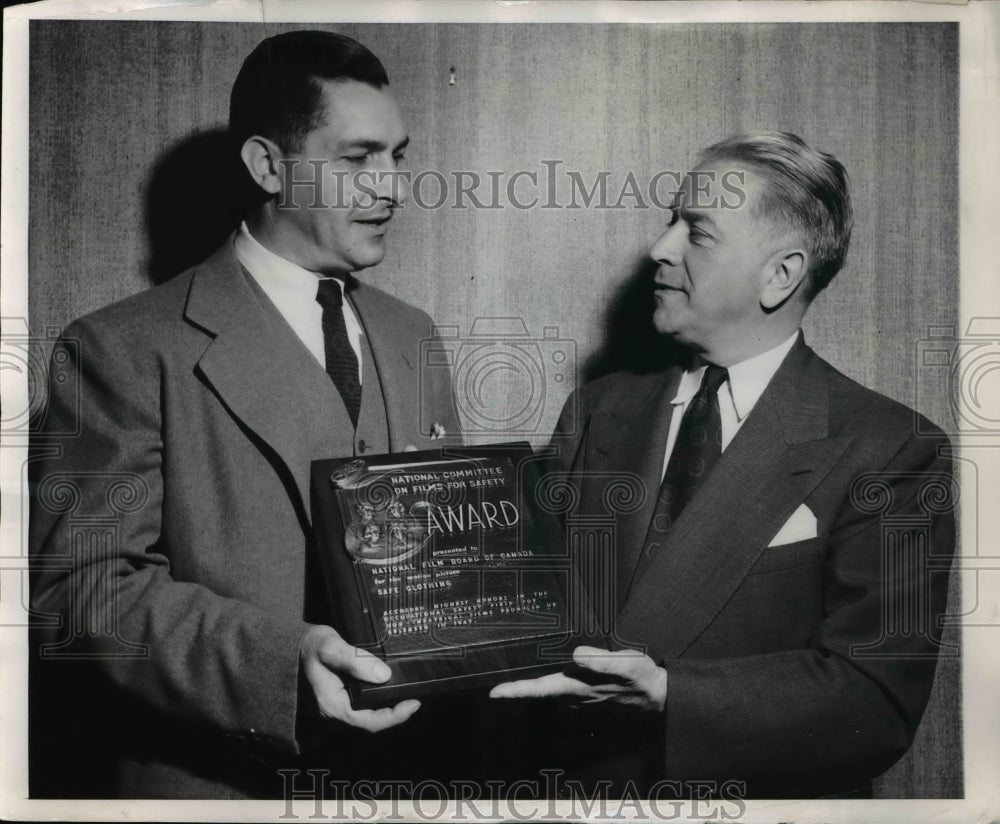 1950 Press Photo National Committee on Films for Safety William Englander