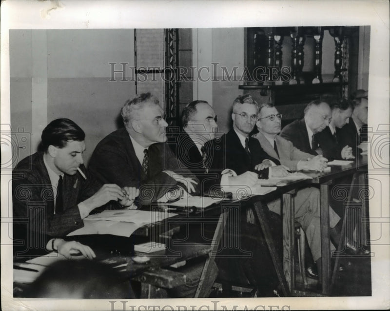 Load image into Gallery viewer, 1946 Press Photo Dr J Deck, John Edwards, Bishop G. Bromley Oxnam &amp; Dr A R Wentz

