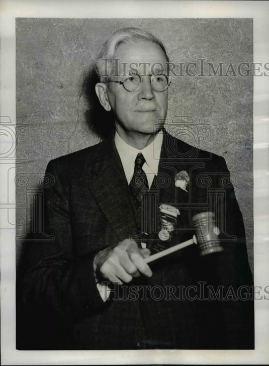 1938 Press Photo Philadelphia PA Samuel H Scharschmidt of Cleveland with his