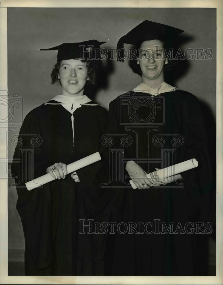 Load image into Gallery viewer, 1938 Press Photo Photo shows Mary Margaret Stafford blind graduate and
