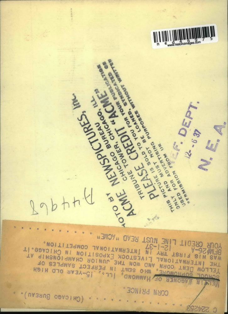 1937 Press Photo Melvin Wagoner sent samples of Yellow Dent Corn & won Jr Champ