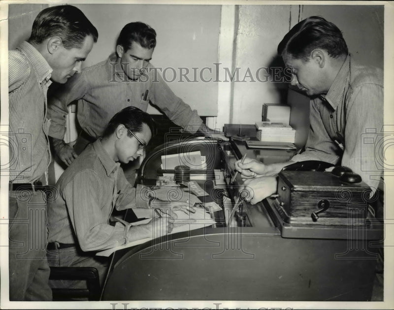 Load image into Gallery viewer, 1957 Press Photo The four man editorial staff, Saunders, Bundy and Halliday
