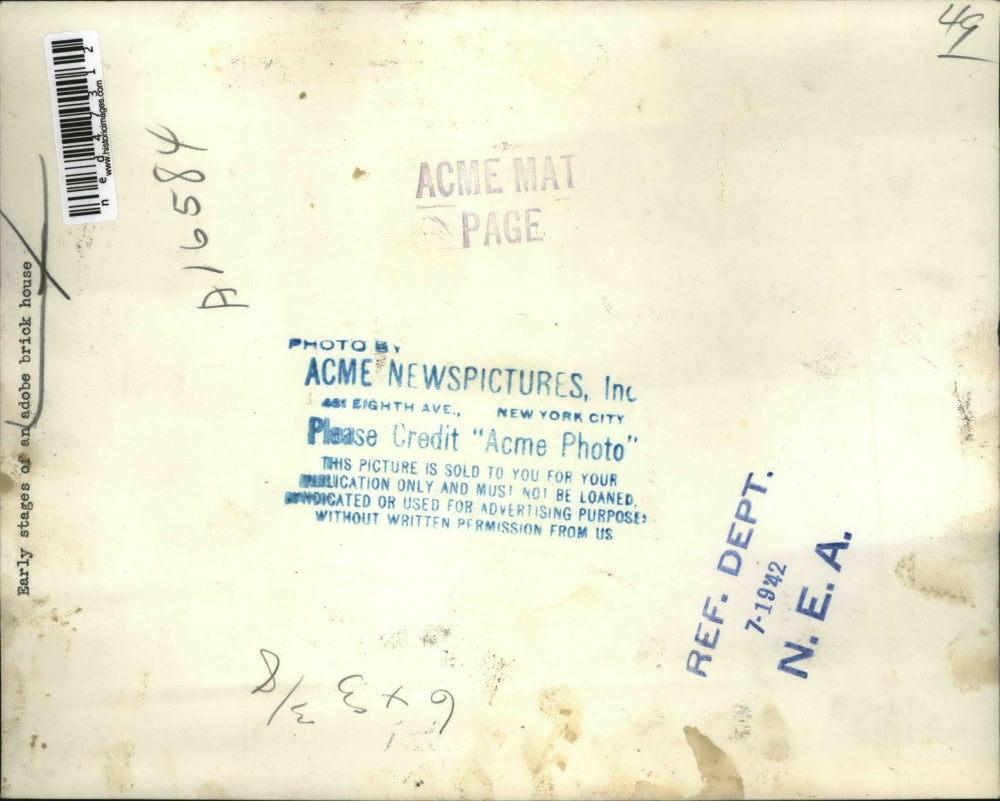 1942 Press Photo Early Stage Building of Adobe Brick House