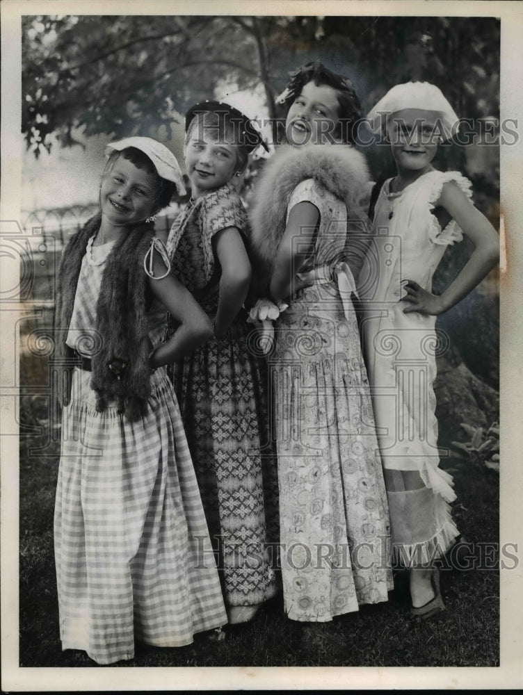 1958 Press Photo Laura Peragus, Barbara Farley, Jamet Smith & Betsy Greig