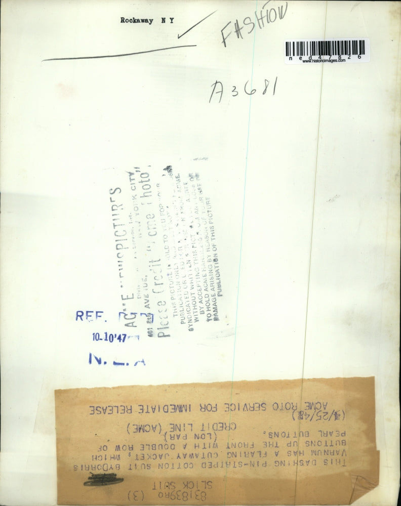 1947 Press Photo The cotton suit by Dorris Varnum