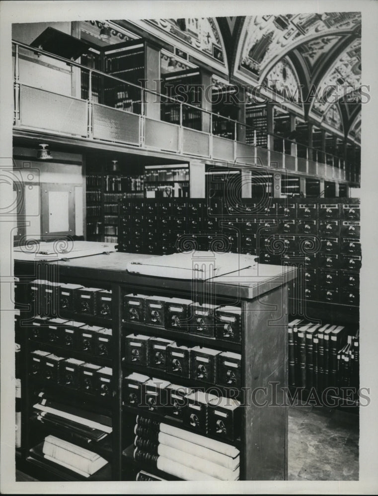 1933 Press Photo Vatican library restored and open to the public