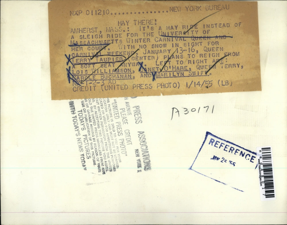 1955 Press Photo Amherst Mass Univ of Mass Carnival Queen Terry Taupier