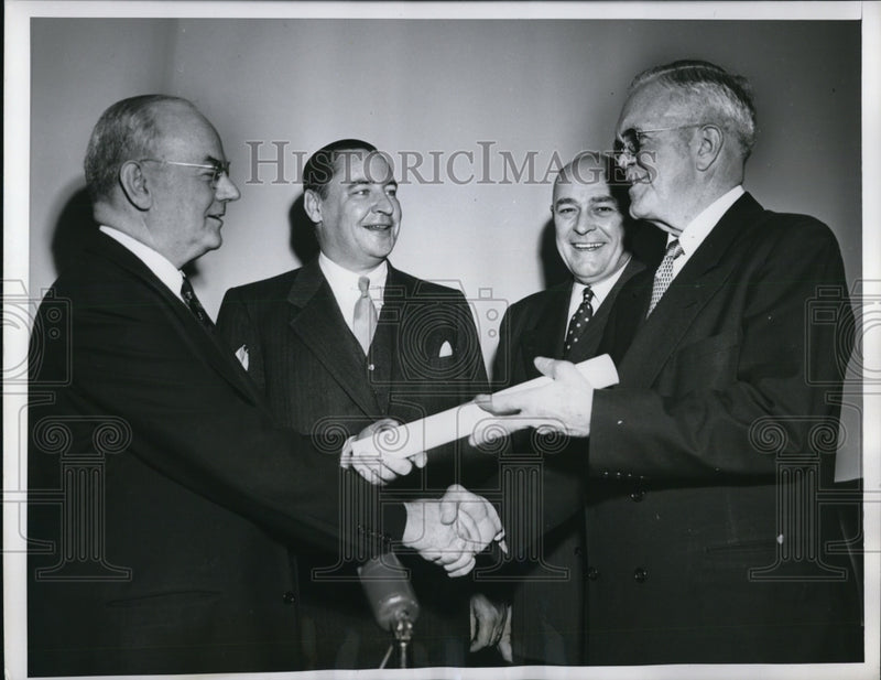 Load image into Gallery viewer, 1952 Press Photo Ernest C.Wright recieves commission from Sec. John Snyder
