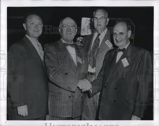 1953 Press Photo Chicago A recent meeting of the White Motor Company provided