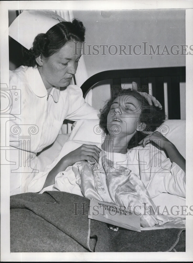 1943 Press Photo LA Calif Nurse Pearl Dreyfus & Mrs Stella Tucker, baby kidnaped