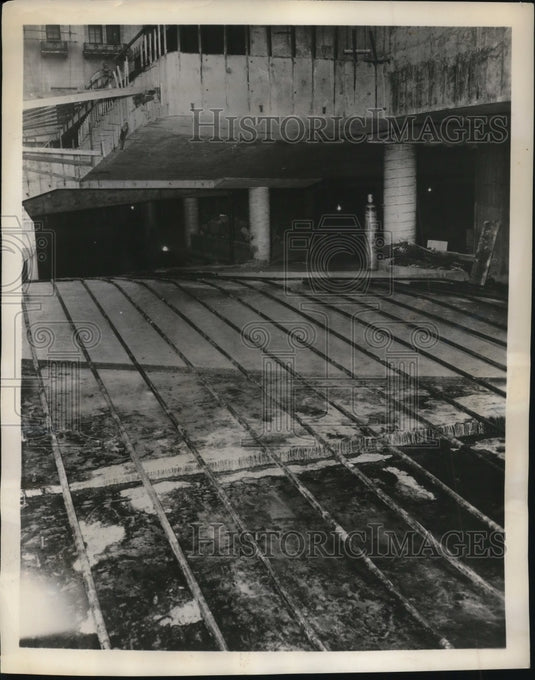 1955 Press Photo Heated Pipes Melt Snow at Mellon Square Park & Garage