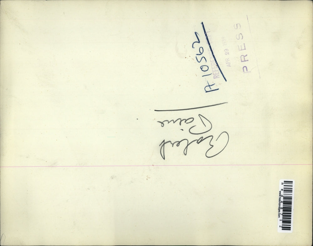 1939 Press Photo Balerl Paine On The Piano