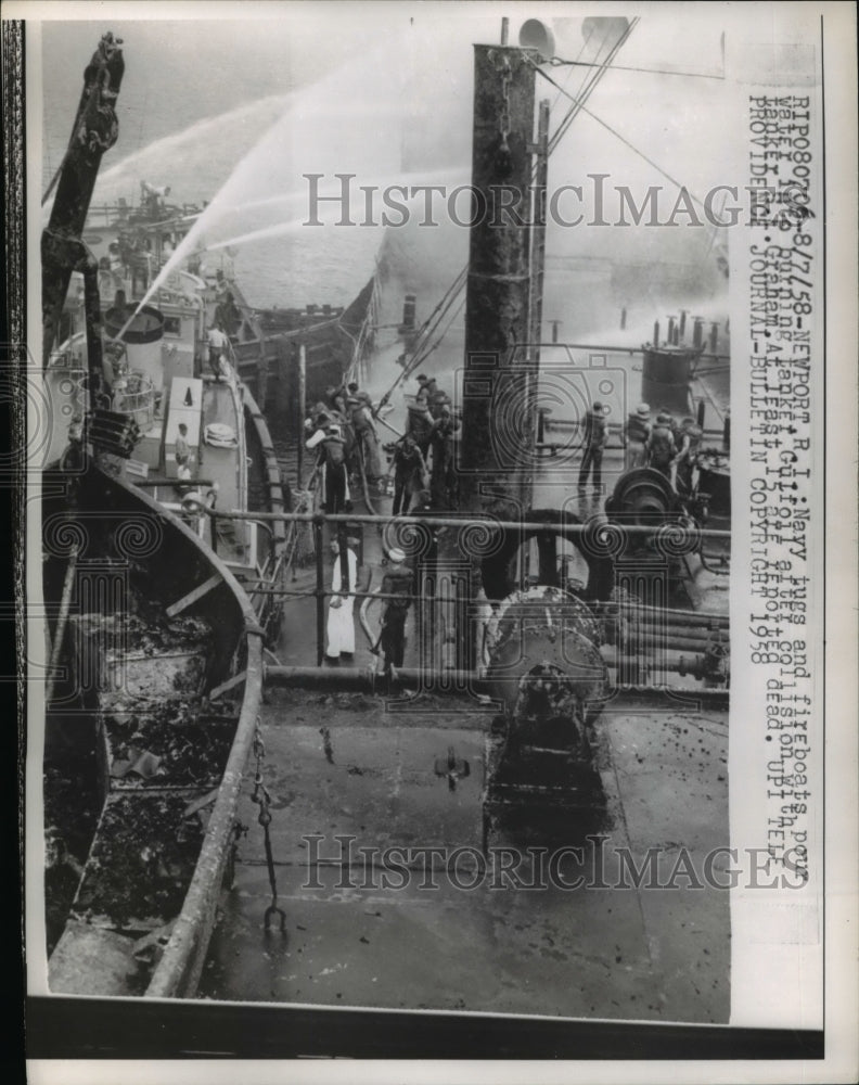 1958 Press Photo Navy tugs and fireboats pour water in burning tanker