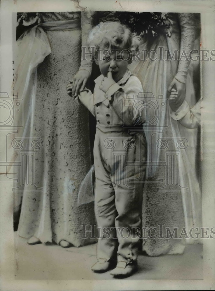 1937 Press Photo The cute page boy at the London wedding was in tears