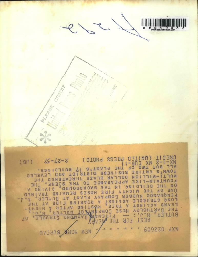 1957 Press Photo Fireman Raymond Struble of Bartholdy Hose Company