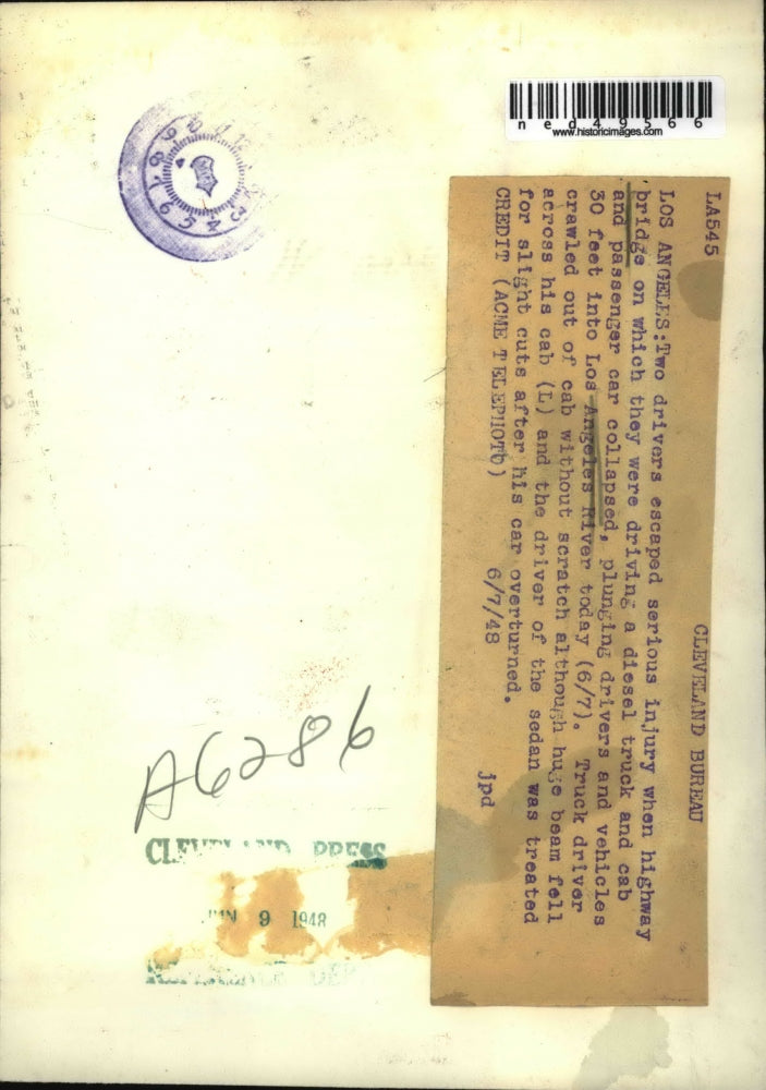 1948 Press Photo Two Drivers Escaped with Serious Injury