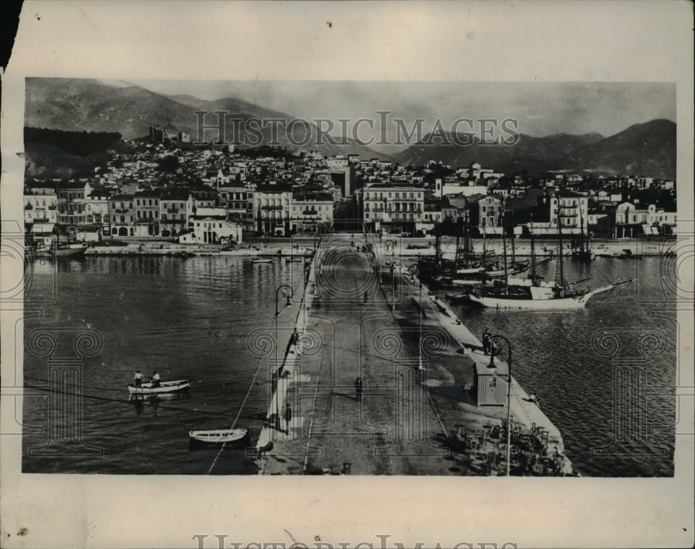 1940 Press Photo A view of a bridge in Patras, Greece - ned49675