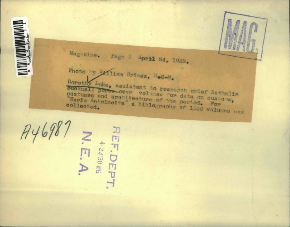 1938 Press Photo Dorothy Luke reading references
