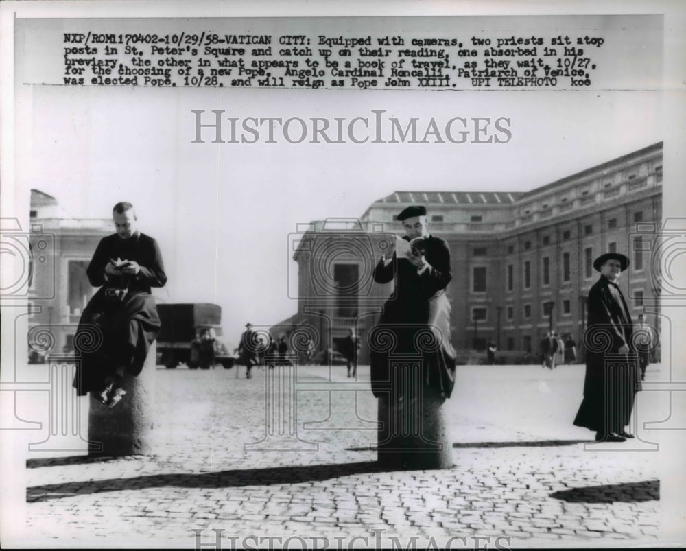 1958 Press Photo Priests sit atop the St. Peter's Square