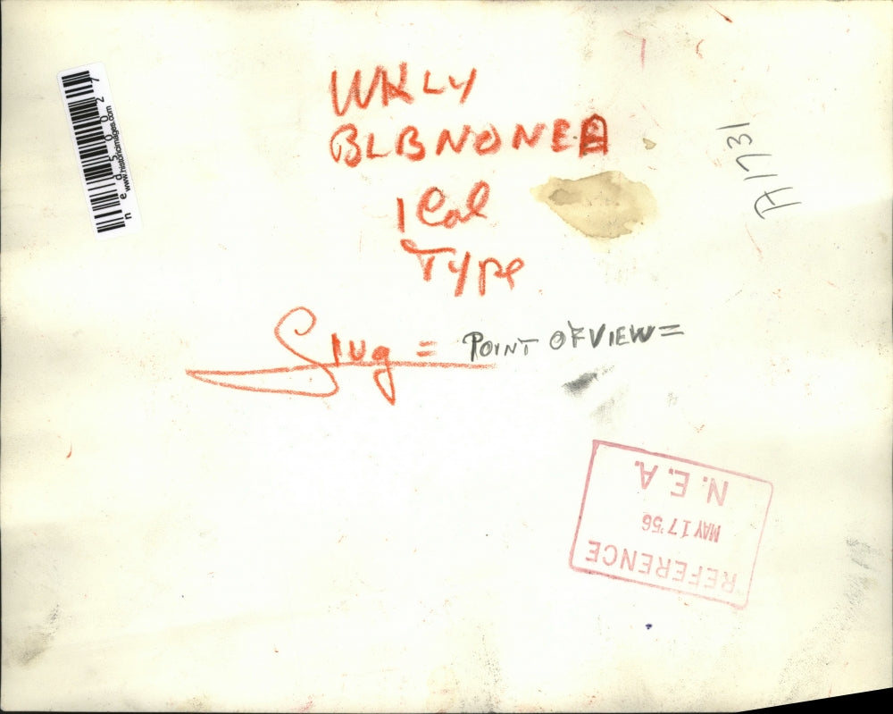 1956 Press Photo Carla Bushness as she arrived aboard the Liner Independence