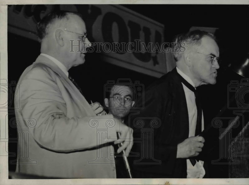 Load image into Gallery viewer, 1938 Press Photo Houston Tex AFL convention, Art Altmeyer &amp; Wm Green
