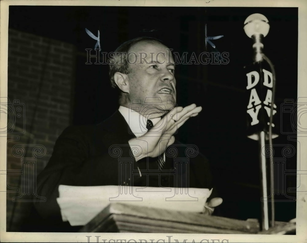 1938 Press Photo Senator Robert J Bulkley at a speech