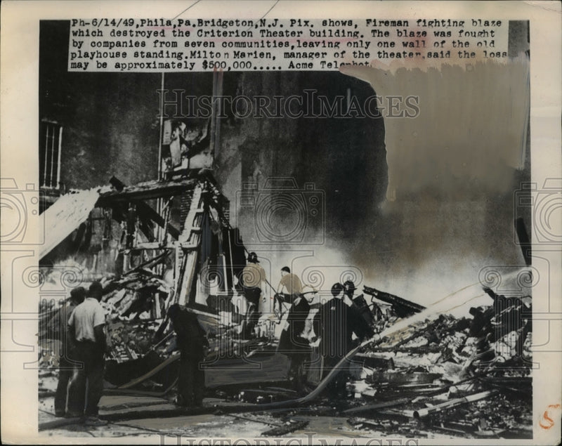 Load image into Gallery viewer, 1949 Press Photo Firemen at Criterion Theater building in Phila, Pa. Bridgeton
