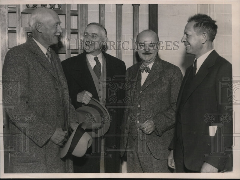Load image into Gallery viewer, 1936 Press Photo Carl E. Seashore, A.F. Blakeslee, C.S. Hudson, E.C. Stakman

