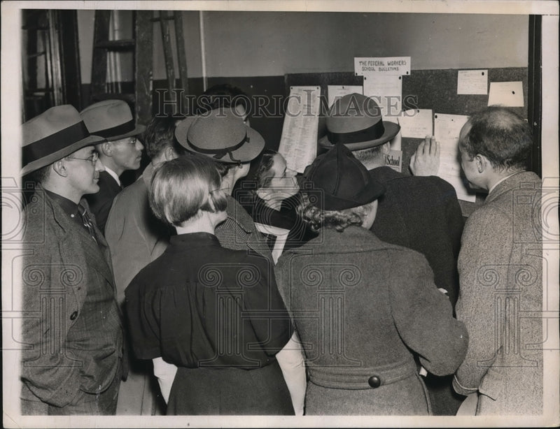 Load image into Gallery viewer, 1937 Press Photo Federal Workers School Organized By Committee For Industrial
