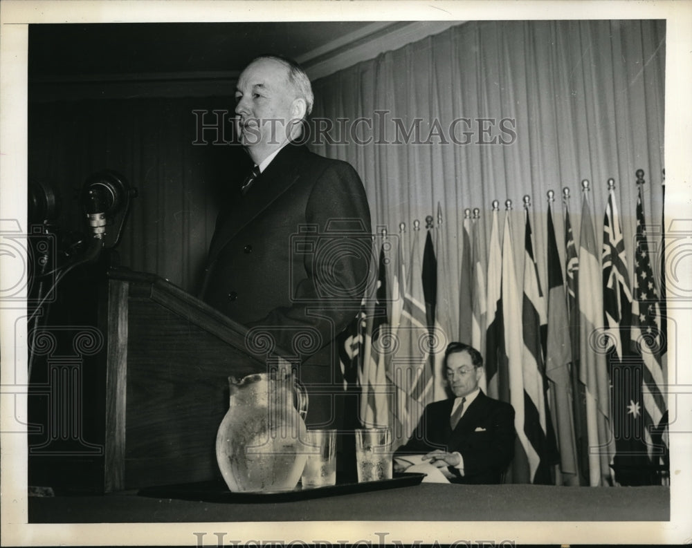 1943 Press Photo Judge Marvin Jones addressing assembly delegates