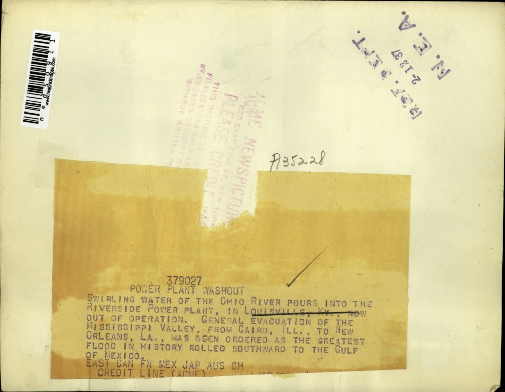 1937 Press Photo Ohio River Flood Waters at Riverside Power Plant Louisville