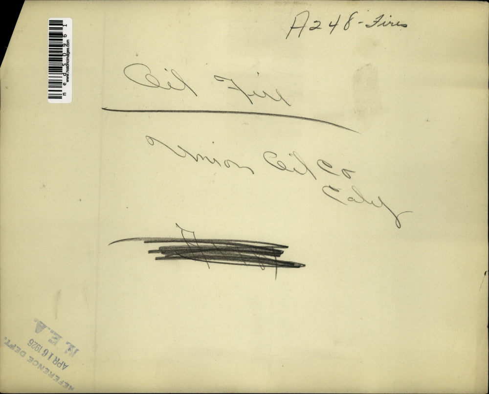 1926 Press Photo An oil fire at Union Oil Company in Calif