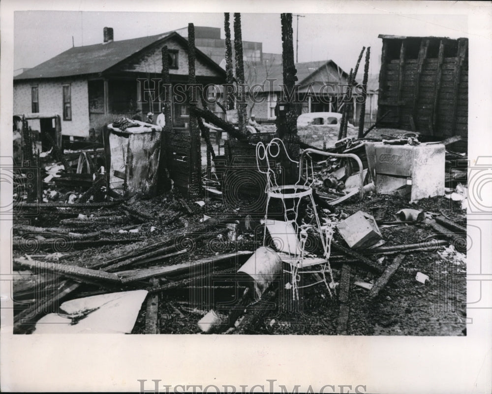 1950 Press Photo West Madison Ill Mrs Australi Haynes home burned killes 4