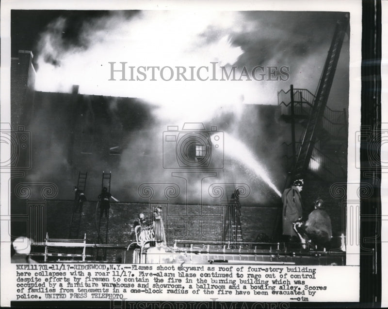 Load image into Gallery viewer, 1956 Press Photo Ridgewood NY flames on 4 story building as it collapses
