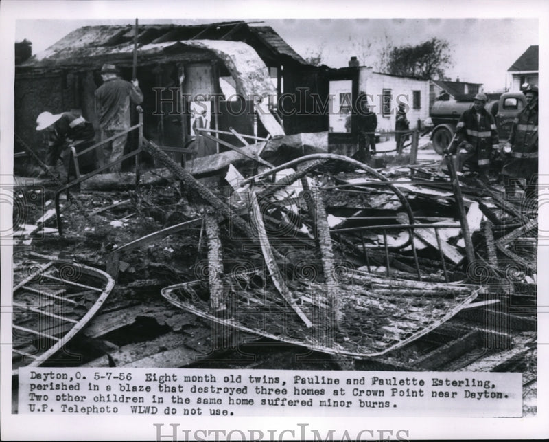 Load image into Gallery viewer, 1956 Press Photo 8 month old twins Pauline and Pauletta Esterling perished
