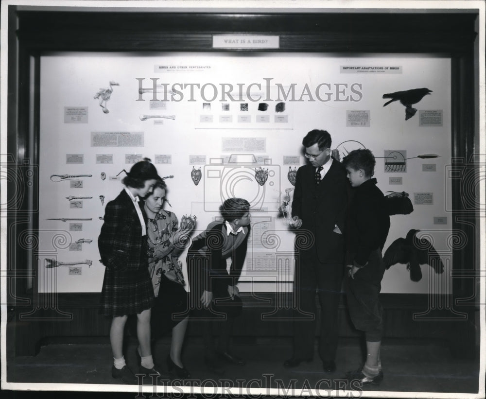 1940 Press Photo The Lincoln students at the Field Museum of Natural History