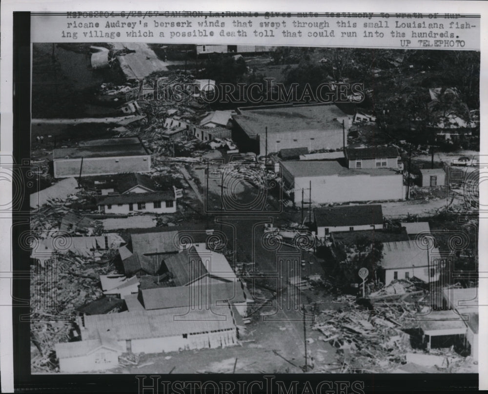 1957 Press Photo Louisiana fishing village after the wrathful hurricane attack