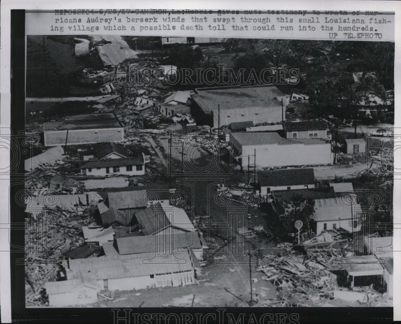 Load image into Gallery viewer, 1957 Press Photo Louisiana fishing village after the wrathful hurricane attack
