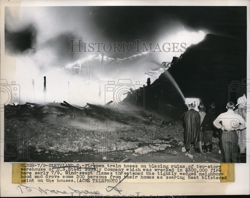 1948 Press Photo Cleveland Ohio US Steel Co warehouse fire