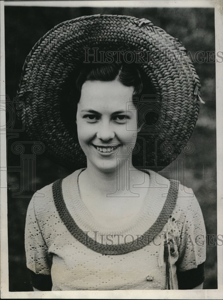 Load image into Gallery viewer, 1932 Press Photo Miss Lela Sharp Kidwell Reigning Queen Annual Farmers Fair
