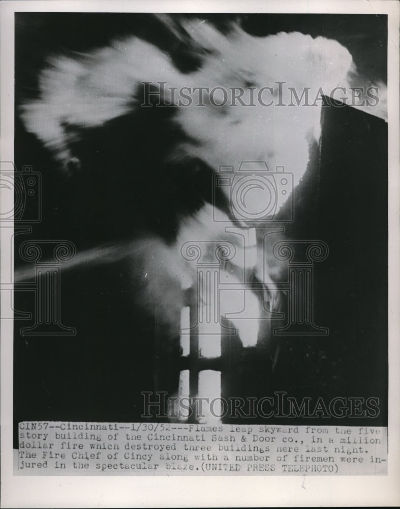 1952 Press Photo Cincinnati Sash & Door Company Fire