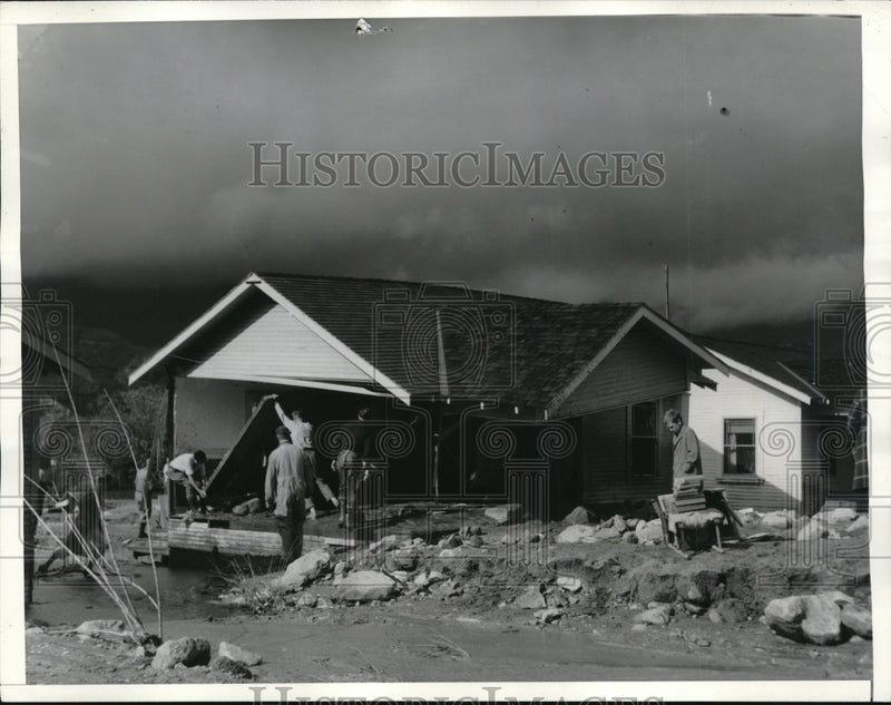 Load image into Gallery viewer, 1934 Press Photo Cloudburst Ruins the Life of Montrose Residents
