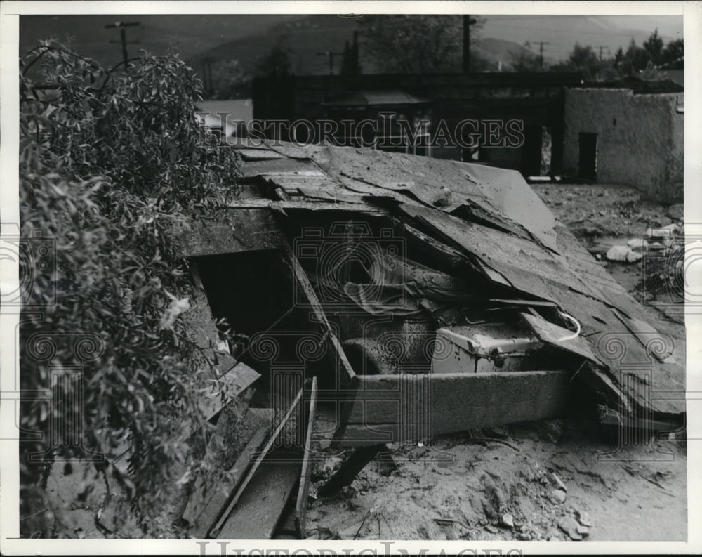 1934 Press Photo A.F. Hoffman's Damage Car and Garage