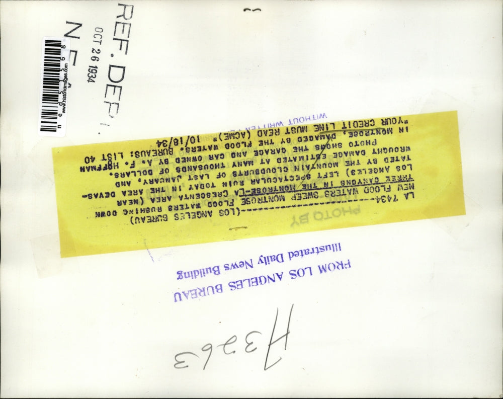 1934 Press Photo A.F. Hoffman's Damage Car and Garage